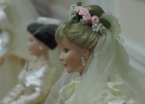 Куклы так похожи на невест!