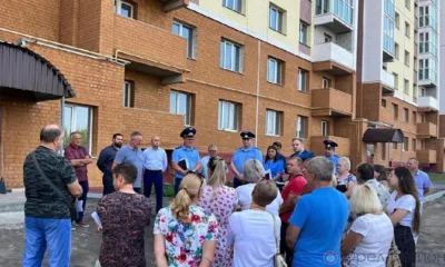 Прокурор Алексей Тимошин пообщался с дольщиками дома на ул. Космонавтов в Орле