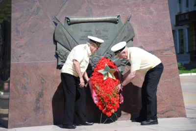 Фото 3. В Орле встретили участников автопробега ветеранов ВМФ «Победа едина!»