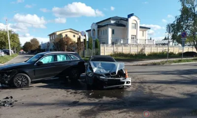 В Орле Mercedes и BMW не поделили дорогу