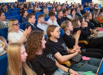 Фото 4. В Орле наградили лучших волонтёров