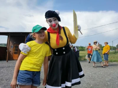 Фото 1. В Новосиле сегодня провели фестиваль детства и «ЛЬЗЯ-парад»