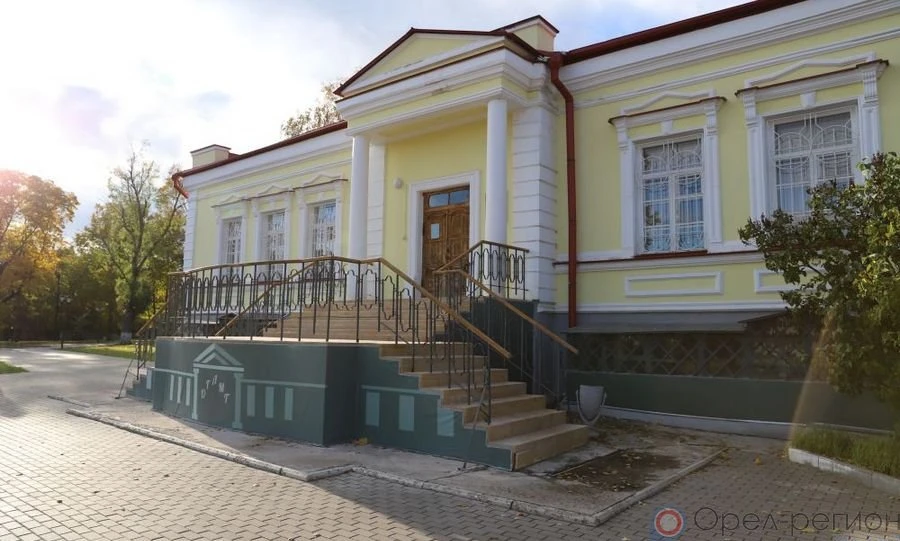 На ВДНХ раздали более 200 пригласительных билетов в театры и музеи Орловщины