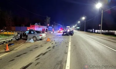 Под Орлом при лобовом столкновении Mitsubishi и Daewoo пострадали три человека