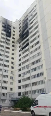 Фото 3. Андрей Клычков показал кадры последствий атаки БПЛА на дом в Орле