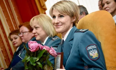 Андрей Клычков наградил заслуженных сотрудников налоговой службы