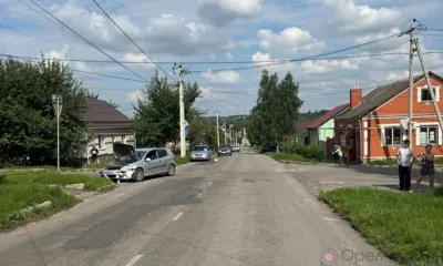 В Ливнах при столкновении Nissan и Volkswagen пострадали три человека