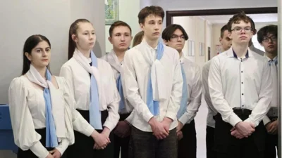 Фото 2. В Орле открыли мемориальную доску погибшему участнику вооружённого конфликта в Чечне Сергею Шаталову