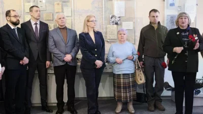 Фото 3. В Орле открыли мемориальную доску погибшему участнику вооружённого конфликта в Чечне Сергею Шаталову