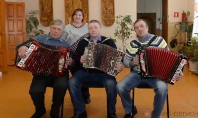 Играй, гармонь - золотые планки!