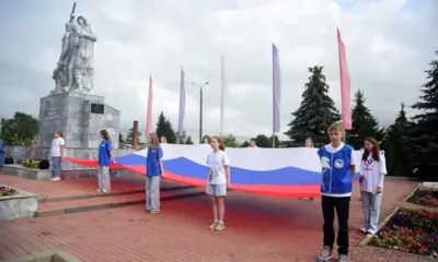 На площади Победы в Ливнах прошла акция «Мы - граждане России!»