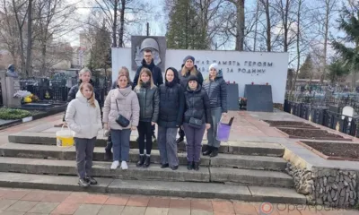 Приставы привели в порядок воинский мемориал Крестительского кладбища в Орле