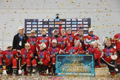 Фото 2. Орловцы выиграли Кубок адмирала Ушакова по хоккею