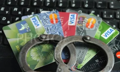 Орловчанка может отправиться в тюрьму за покупки с помощью чужой карты