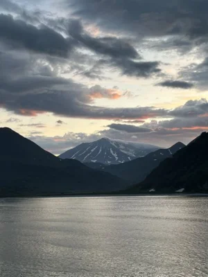 Фото 1. Наши — на Камчатке