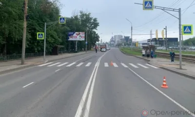 В Орле 70-летняя пенсионерка оказалась под колёсами Renault Logan