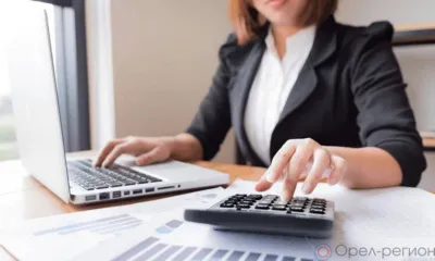 В Болховском районе бухгалтер незаконно выписала себе премию к празднику