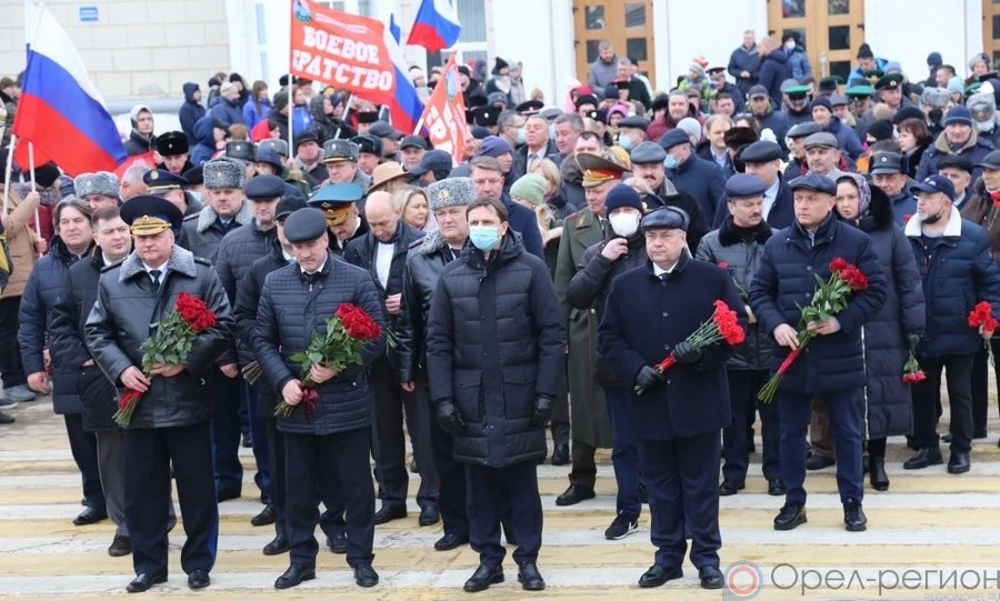 Гордимся нашей армией и флотом