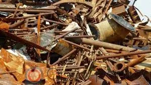 В Дмитровском районе мужчина похитил металлическую трубу весом около 200 кг