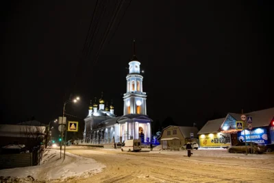 Фото 3. Божественную литургию провели в Ахтырском кафедральном соборе Орла