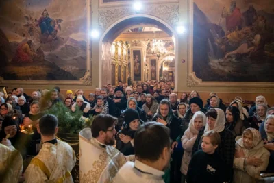 Фото 7. Божественную литургию провели в Ахтырском кафедральном соборе Орла