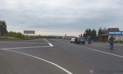 В Орловской области Skoda Fabia и Lada Priora не поделили дорогу