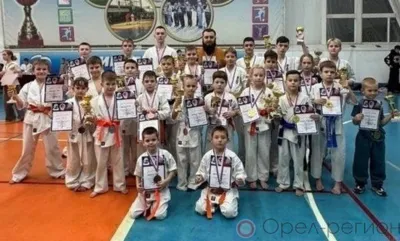 Орловские спортсмены выиграли 24 медали на первенстве Смоленской области по каратэ