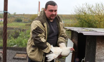 Благодаря соцконтракту орловец Дмитрий Сотников всерьёз взялся за птицеводство