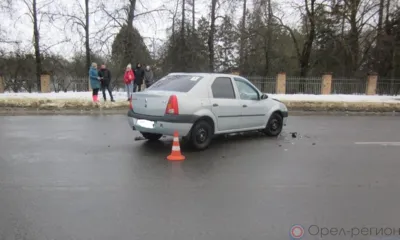 В Орле 8-летний мальчик получил травмы при столкновении Renault Logan и Opel Astra