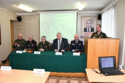 Фото 1. Первые орловские новобранцы призыва 2026 года отправились в войска