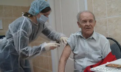 В Орле около 50 атлетов, тренеров и ветеранов спорта вакцинировались от коронавируса