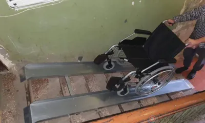 В Орле в доме №54 на улице Розы Люксембург установили пандус