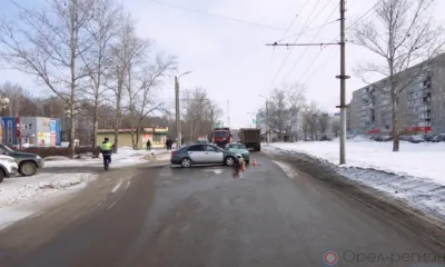 В Орле Nissan не поделил дорогу с Окой