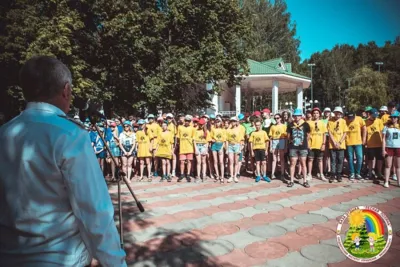 Ребята, отдыхающие в лагере «Лесная поляна», отметили День России