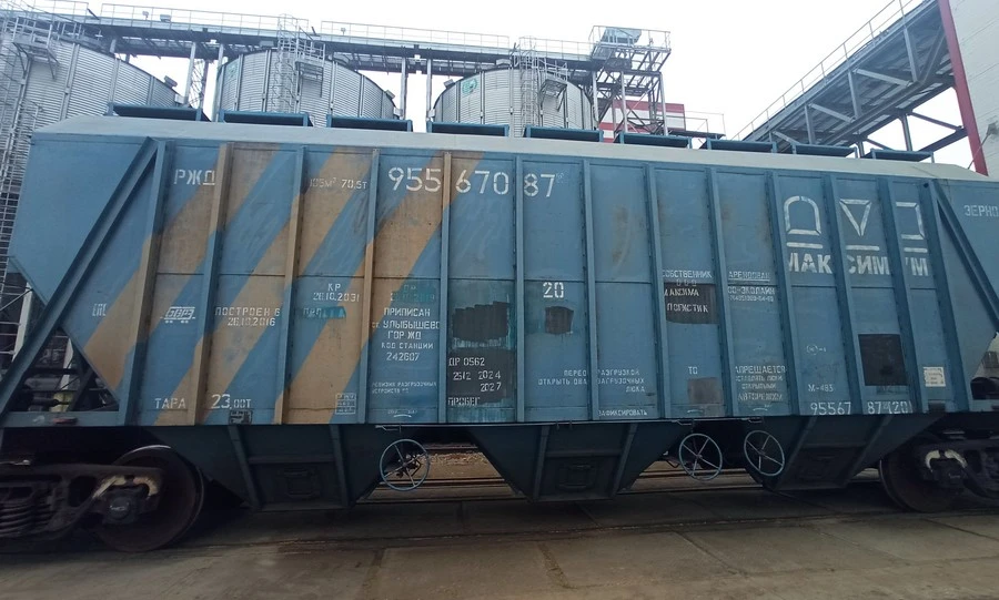 Орловская область отправила в Кыргызстан партию кормов для животных