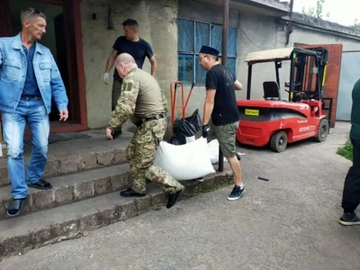 Фото 6. Из Орла отправлена очередная партия гуманитарной помощи российским военным