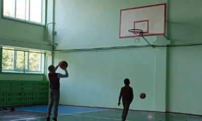 В школе №9 Мценска за 2,3 млн рублей отремонтировали спортзал