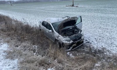 Под Болховом два пассажира Renault пострадали в ДТП