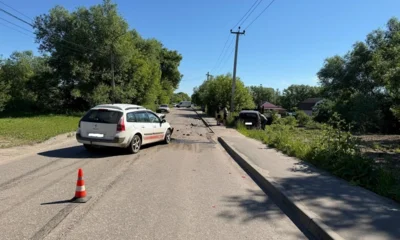 В Болхове Renault догнал Lada