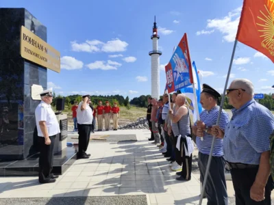 Фото 3. В Троснянском районе на въезде в деревню Ильино-Нагорное установили маяк