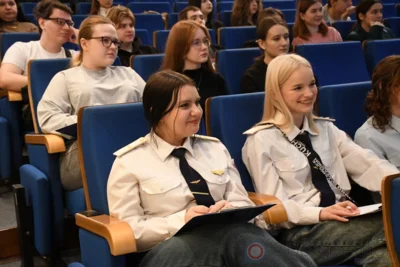 Фото 4. Орловцы написали этнографический диктант. Фоторепортаж