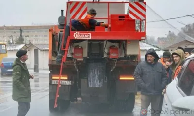 В Орле для ямочного ремонта используют новую спецтехнику