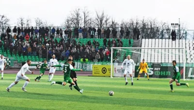 Фото 2. ФК «Орёл» в первом домашнем матче сезона сыграл вничью