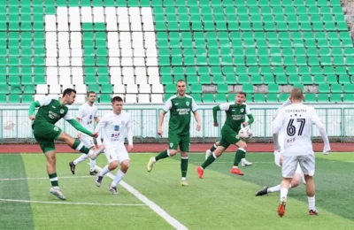 Фото 7. ФК «Орёл» в первом домашнем матче сезона сыграл вничью