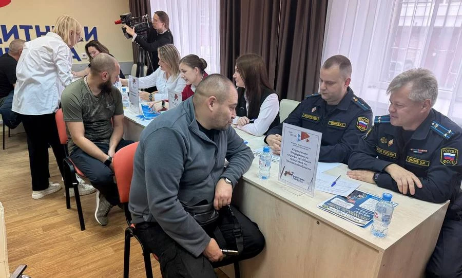 В Орле прошла первая ярмарка трудоустройства для бойцов СВО с инвалидностью
