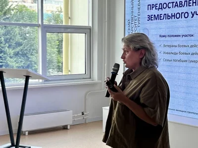 Фото 2. В Орле провели круглый стол «Наследники Героев»