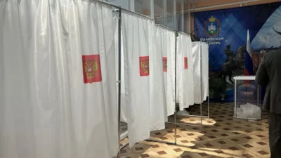 Фото 8. Выборы во Дворце пионеров и школьников им. Ю. А. Гагарина в Орле проходят в творческой обстановке