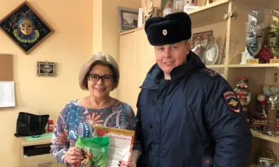 Руководителей орловских театров поздравили сотрудники Госавтоинспекции