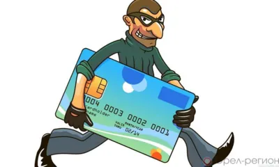 Пытавшаяся продать детскую коляску орловчанка лишилась более 40 тысяч рублей