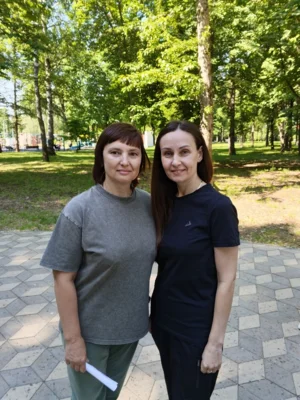 Фото 2. Совсем маленькие орловчанки выходят на утренние тренировки в парк